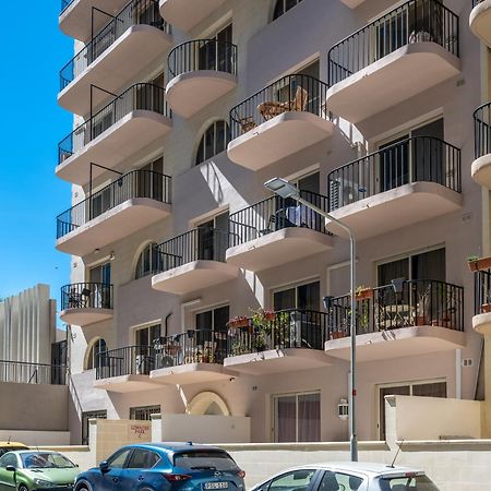Spacious 3 Bedroom Apartment In The Heart Of St Julians Saint Julian's Exterior photo