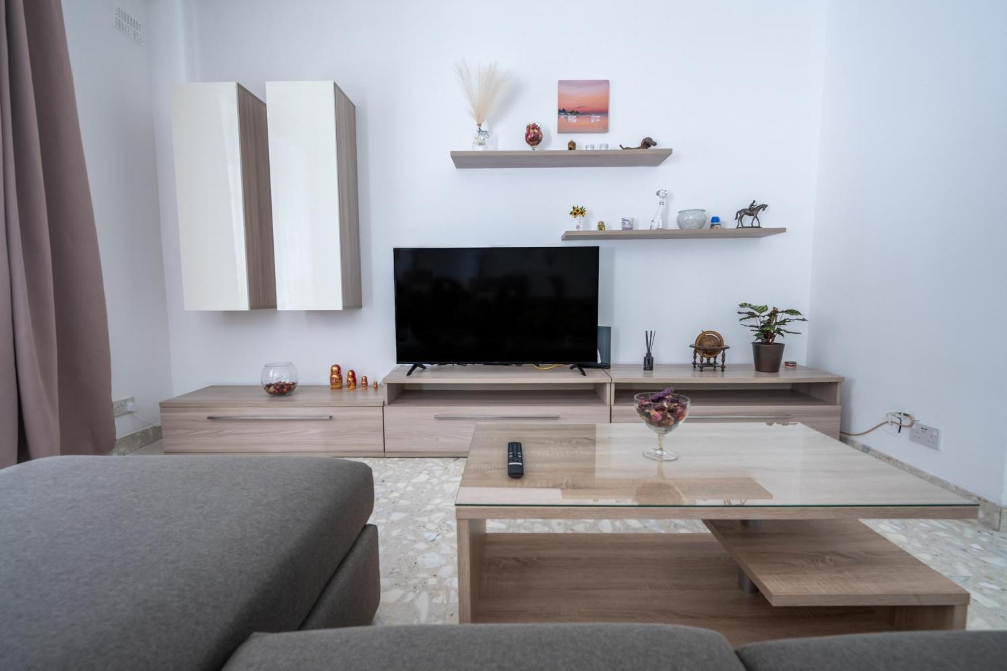 Spacious 3 Bedroom Apartment In The Heart Of St Julians Saint Julian's Exterior photo