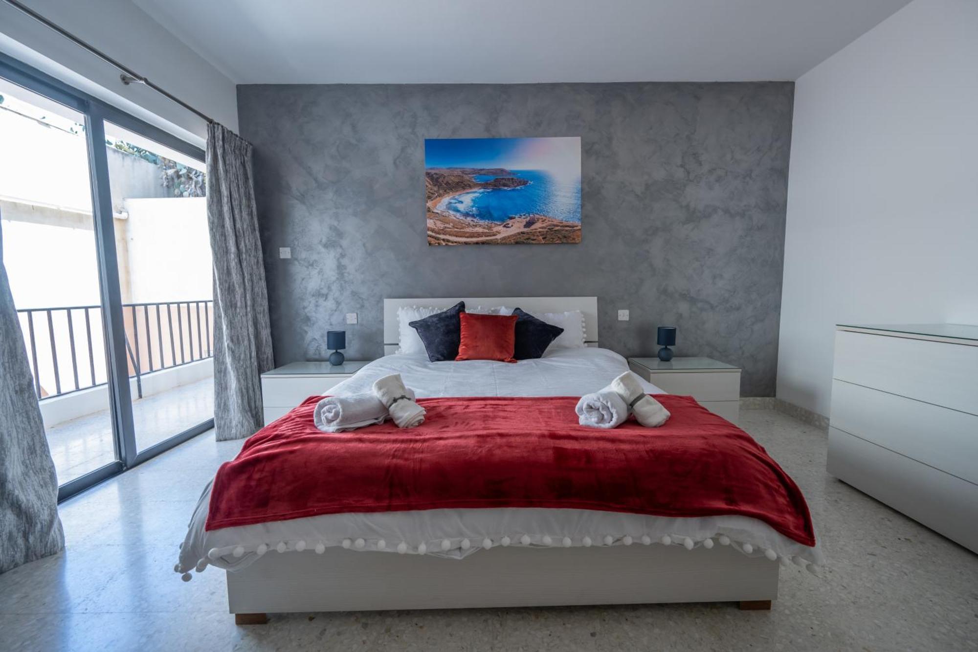 Spacious 3 Bedroom Apartment In The Heart Of St Julians Saint Julian's Exterior photo