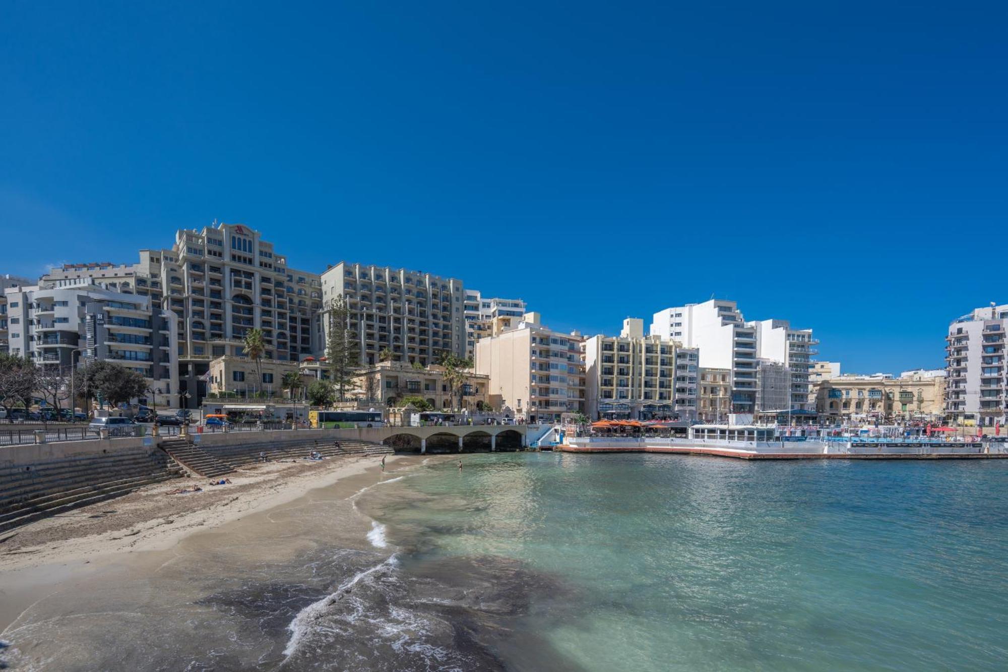 Spacious 3 Bedroom Apartment In The Heart Of St Julians Saint Julian's Exterior photo